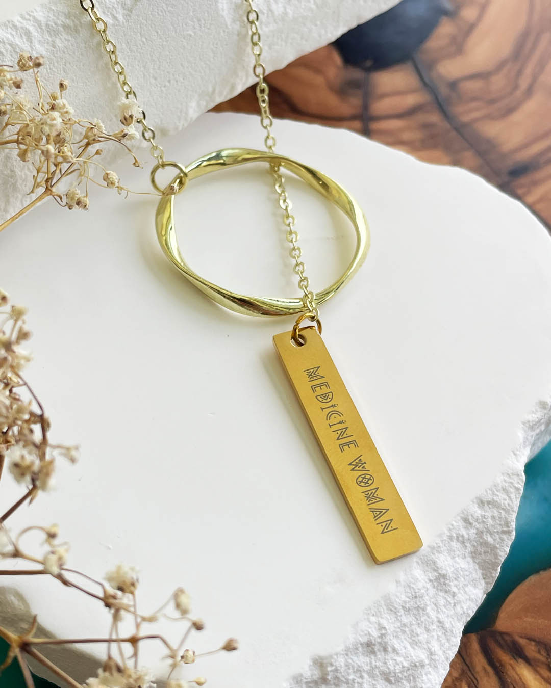 Medicine Woman - Ancient Healer Y Necklace Big Ring (Gold)